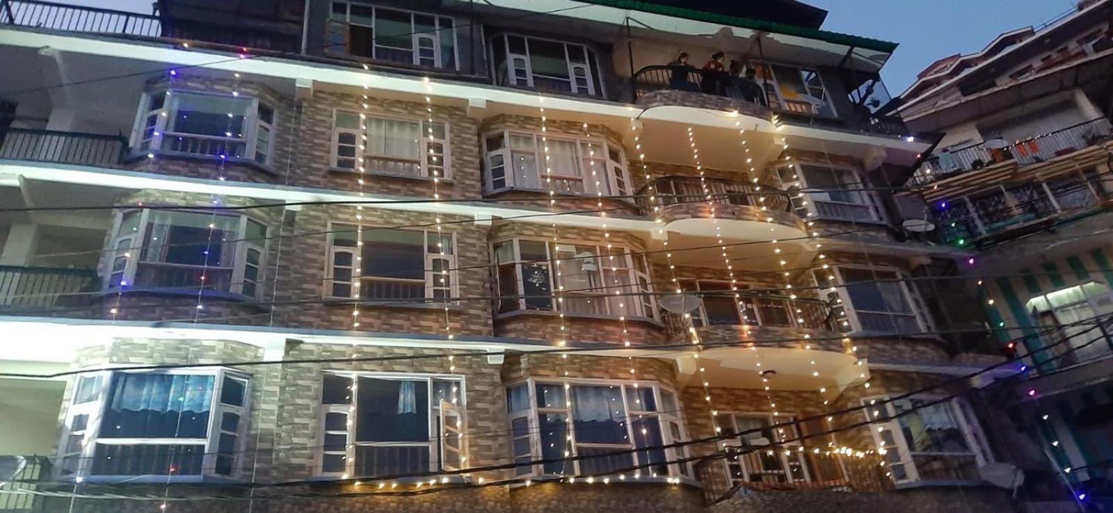 Shimla Regency Hotel Buitenkant foto